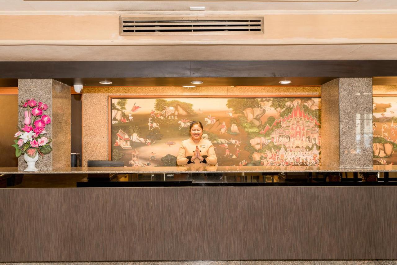 Niran Grand Hotel Bangkok Exterior photo